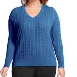 St. JOHN v neck